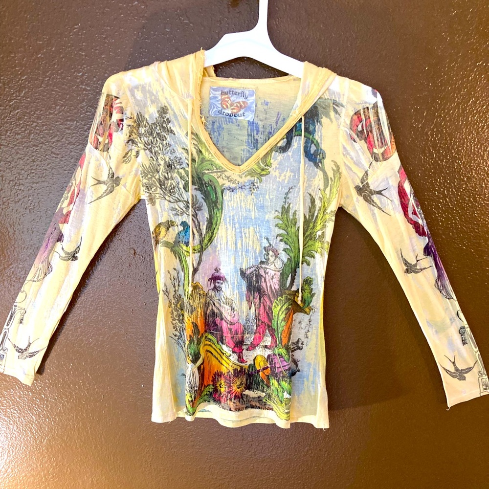 They make shirts as exotic as this?